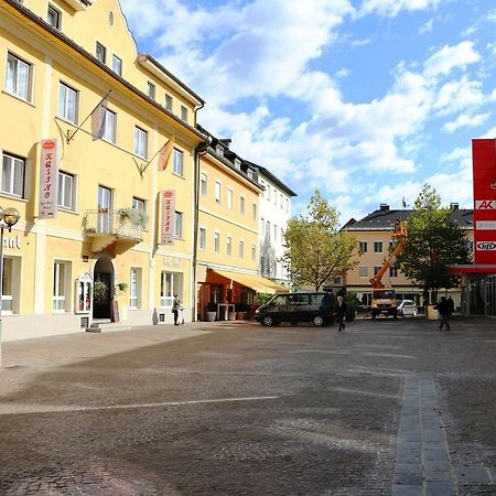 Hotel Gasthof Kasino Villach Buitenkant foto