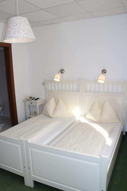 Hotel Gasthof Kasino Villach Kamer foto