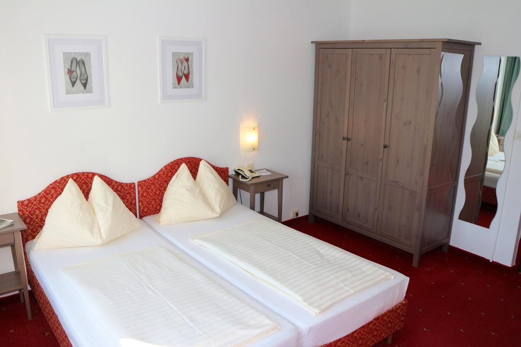 Hotel Gasthof Kasino Villach Kamer foto