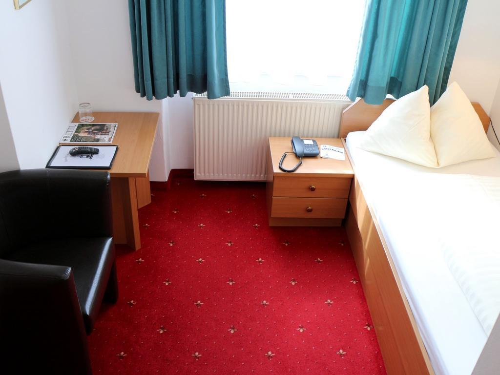 Hotel Gasthof Kasino Villach Kamer foto