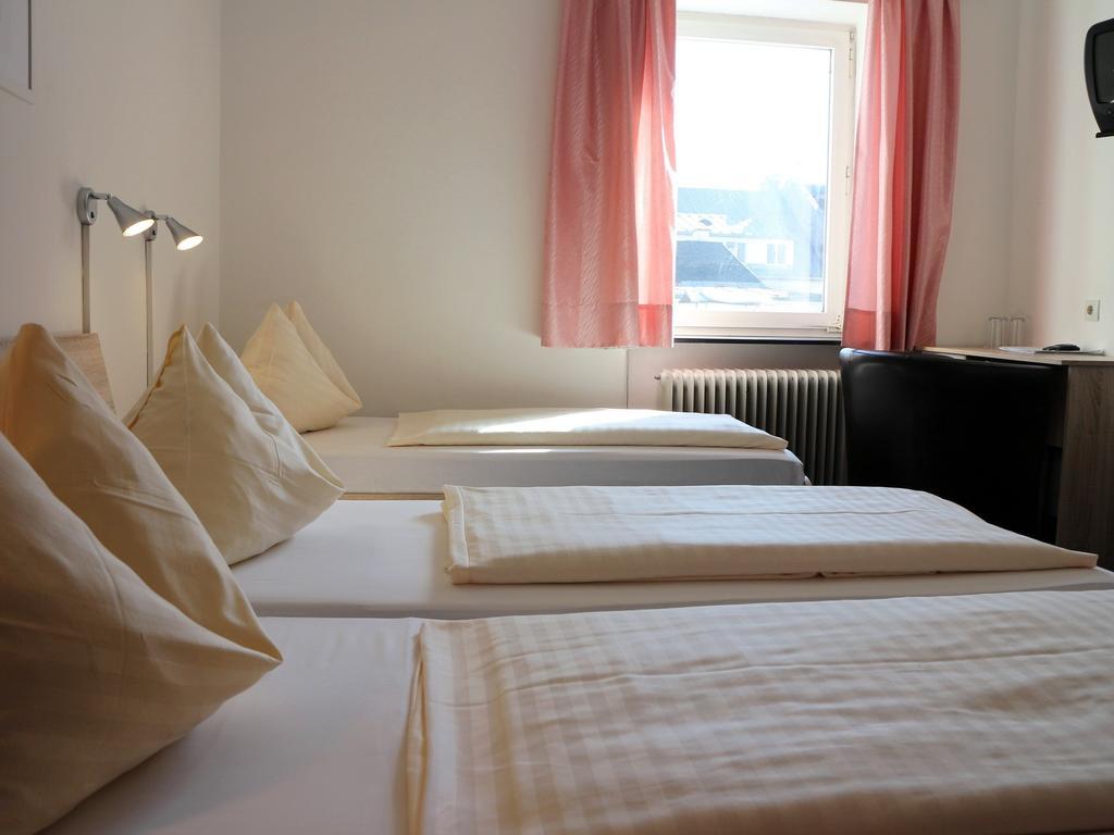 Hotel Gasthof Kasino Villach Kamer foto