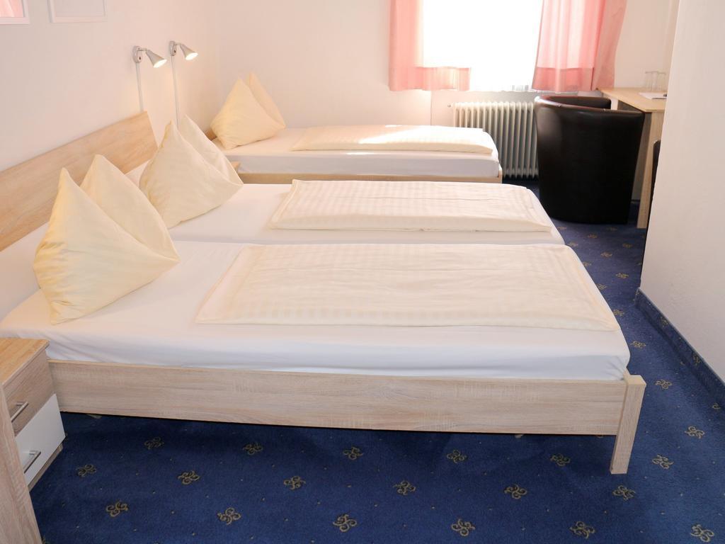 Hotel Gasthof Kasino Villach Kamer foto